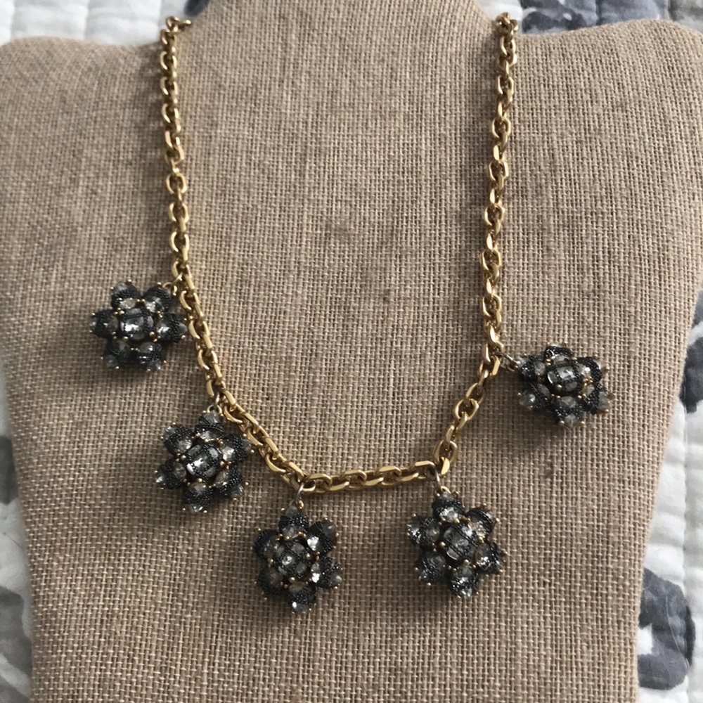 Ann Taylor gold black and white necklace EUC